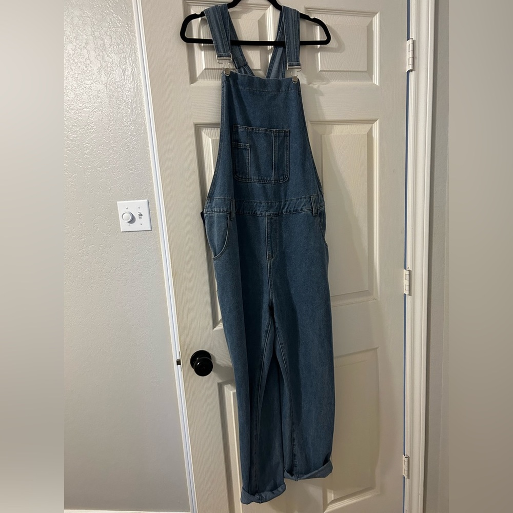Maternity overalls